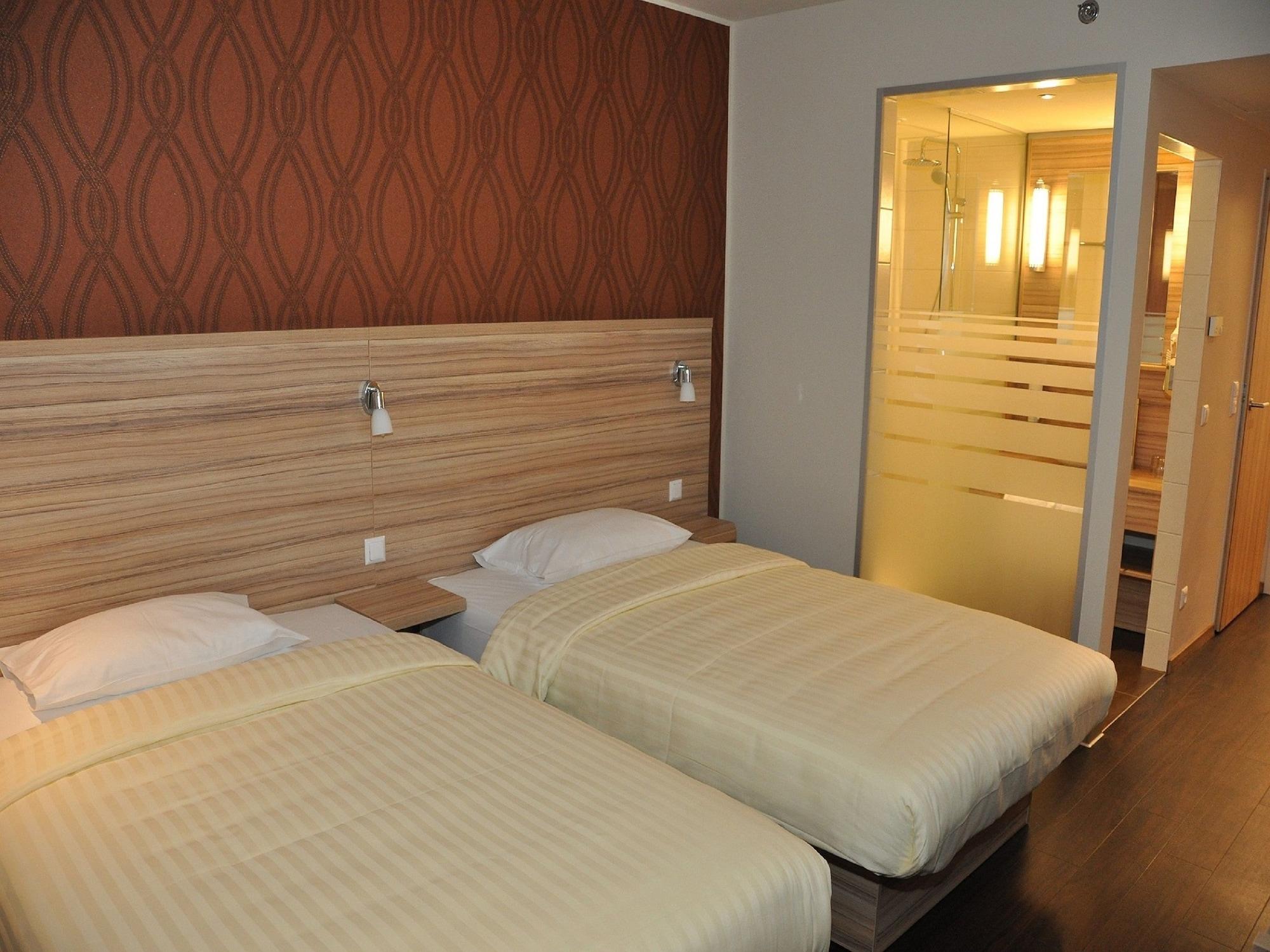 Star Premium Hauptbahnhof Hotel 4*