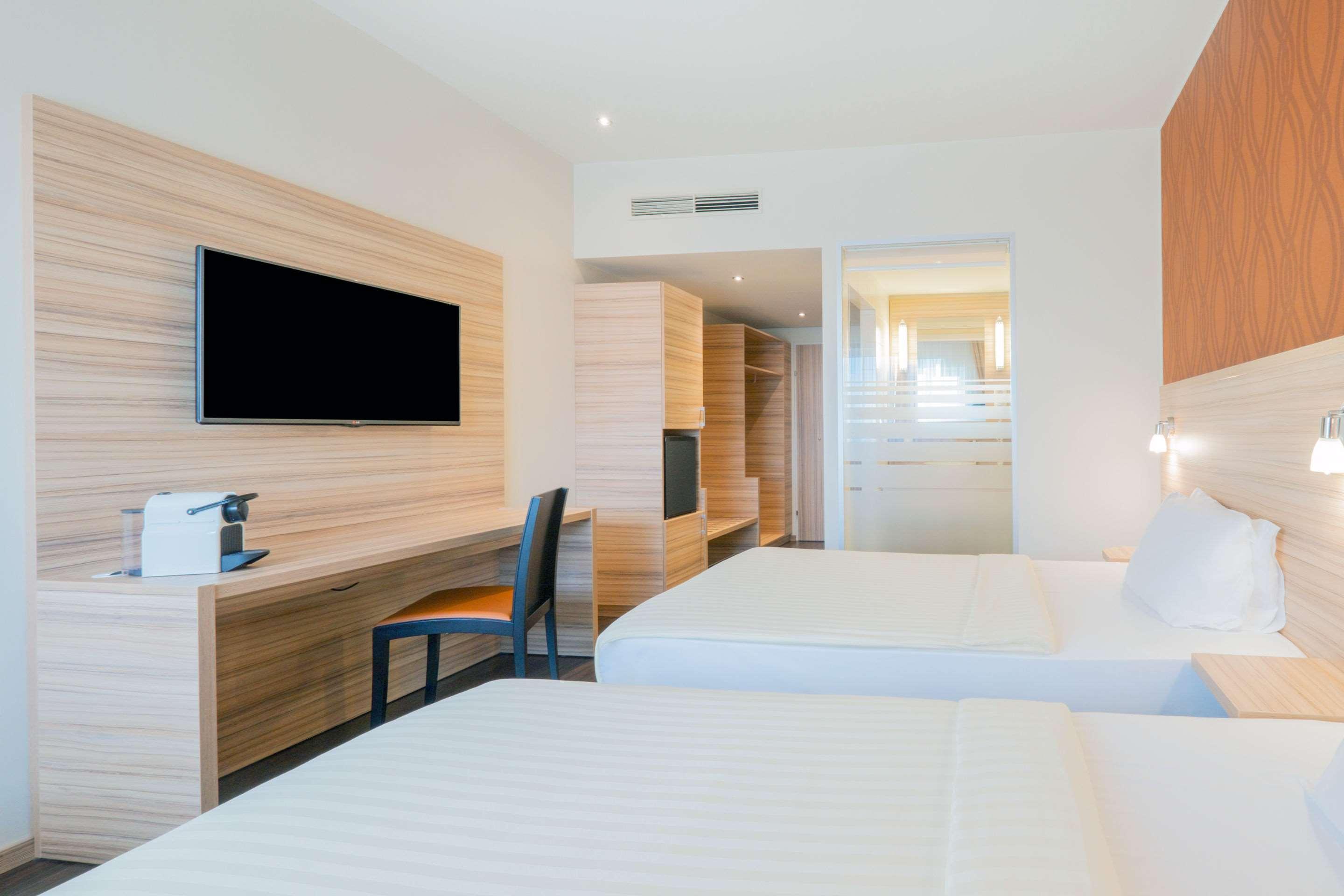 Star Premium Hauptbahnhof Hotel 4*